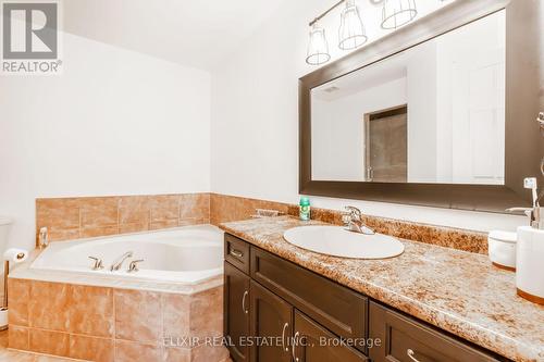 7 - 310 Southbrook Drive, Hamilton, ON - Indoor Photo Showing Bathroom