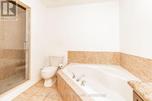 7 - 310 Southbrook Drive, Hamilton, ON - Indoor Photo Showing Bathroom