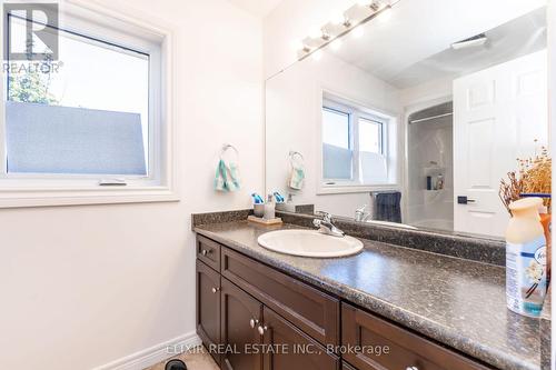 7 - 310 Southbrook Drive, Hamilton, ON - Indoor Photo Showing Bathroom