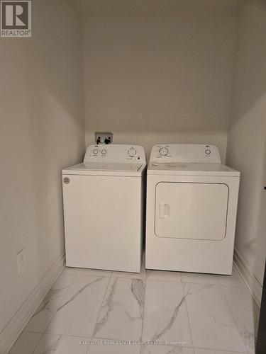 7537 Splendour Drive, Niagara Falls, ON - Indoor Photo Showing Laundry Room