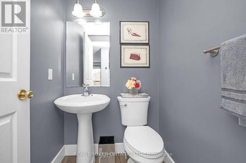 94 Rochefort Street, Kitchener, ON - Indoor Photo Showing Bathroom