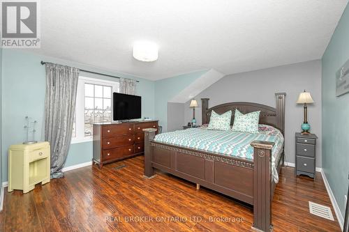 94 Rochefort Street, Kitchener, ON - Indoor Photo Showing Bedroom