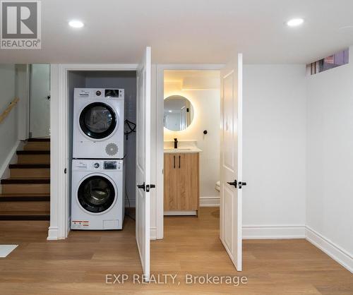 402 Upper Paradise Road, Hamilton, ON - Indoor Photo Showing Laundry Room