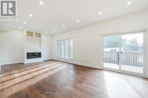 722 Beach Boulevard, Hamilton, ON - Indoor Photo Showing Living Room With Fireplace