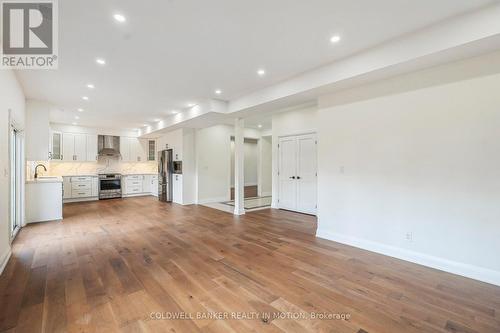 722 Beach Boulevard, Hamilton, ON - Indoor Photo Showing Kitchen