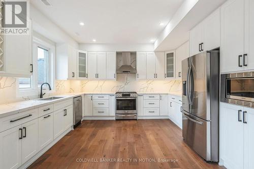 722 Beach Boulevard, Hamilton, ON - Indoor Photo Showing Kitchen With Upgraded Kitchen