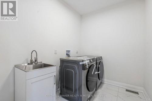 722 Beach Boulevard, Hamilton, ON - Indoor Photo Showing Laundry Room