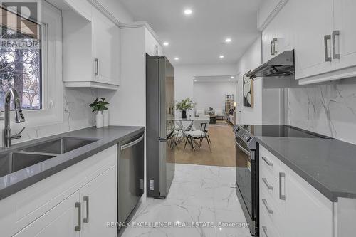 1248 Sorrel Road, London, ON - Indoor Photo Showing Kitchen With Double Sink