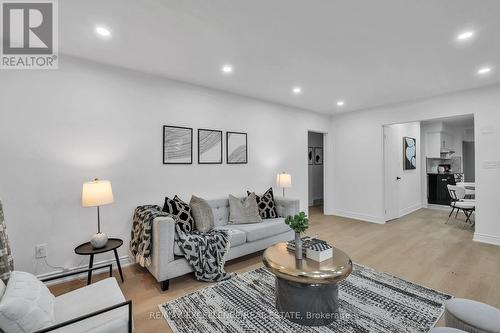 1248 Sorrel Road, London, ON - Indoor Photo Showing Living Room