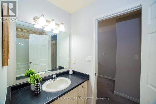 28 - 3200 Singleton Avenue, London, ON - Indoor Photo Showing Bathroom