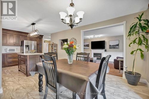 30 Philomena Drive, Hamilton, ON - Indoor Photo Showing Dining Room