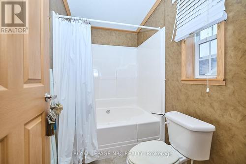 260 - 3033 Townline Road, Fort Erie (327 - Black Creek), ON - Indoor Photo Showing Bathroom