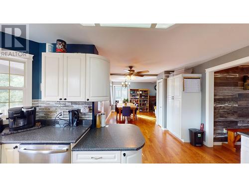 510 Dixon Street, Quesnel, BC - Indoor Photo Showing Kitchen