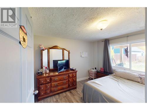 510 Dixon Street, Quesnel, BC - Indoor Photo Showing Bedroom