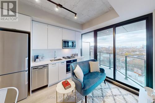 1014 - 195 Mccaul Street, Toronto, ON - Indoor Photo Showing Kitchen With Stainless Steel Kitchen With Upgraded Kitchen