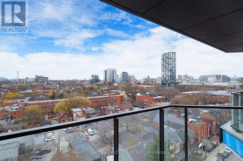 1014 - 195 Mccaul Street, Toronto, ON - Outdoor With View