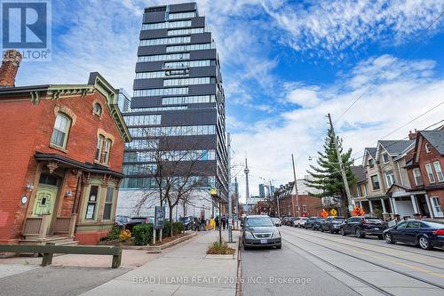 1014 - 195 Mccaul Street, Toronto, ON - Outdoor With Facade