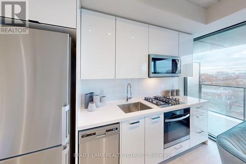 1014 - 195 Mccaul Street, Toronto, ON - Indoor Photo Showing Kitchen With Stainless Steel Kitchen With Upgraded Kitchen