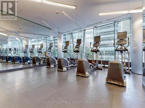 6008 - 14 York Street, Toronto, ON - Indoor Photo Showing Gym Room