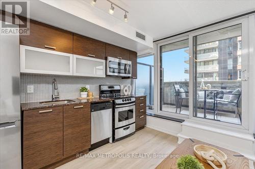 906E - 36 Lisgar Street, Toronto, ON - Indoor Photo Showing Kitchen