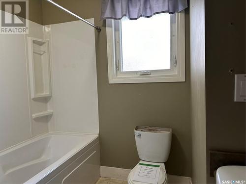 62 Wilkin Street, Fillmore, SK - Indoor Photo Showing Bathroom