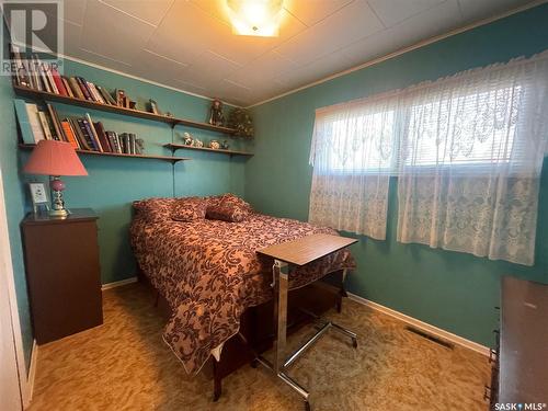 217 Maple Street, Maple Creek, SK - Indoor Photo Showing Bedroom