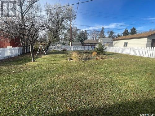 217 Maple Street, Maple Creek, SK - Outdoor