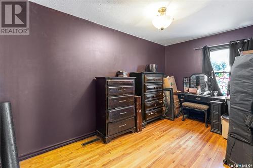 221 Taylor Street W, Saskatoon, SK - Indoor