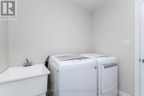 11 Charlie Rawson Boulevard, Tay, ON - Indoor Photo Showing Laundry Room