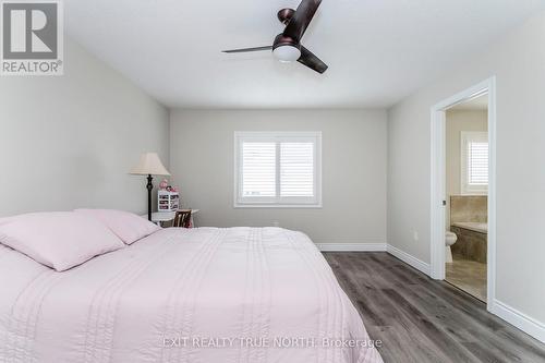 11 Charlie Rawson Boulevard, Tay, ON - Indoor Photo Showing Bedroom