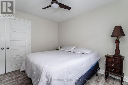 11 Charlie Rawson Boulevard, Tay, ON - Indoor Photo Showing Bedroom