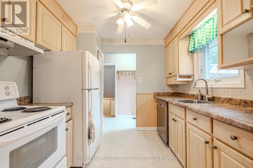 3 Pratt Road, Barrie, ON - Indoor Photo Showing Kitchen