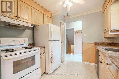 3 Pratt Road, Barrie, ON - Indoor Photo Showing Kitchen