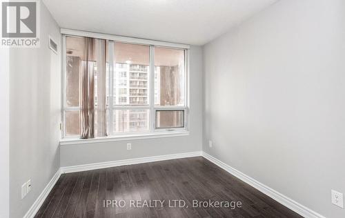 2111 - 4090 Living Arts Drive, Mississauga, ON - Indoor Photo Showing Other Room