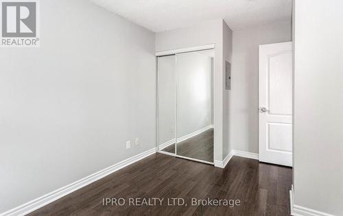 2111 - 4090 Living Arts Drive, Mississauga, ON - Indoor Photo Showing Other Room