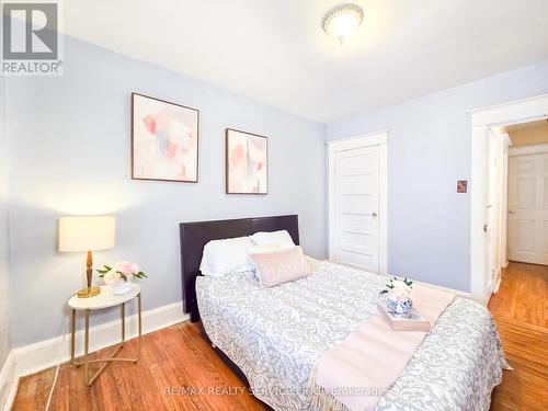 36 Seventh Street, Toronto, ON - Indoor Photo Showing Bedroom