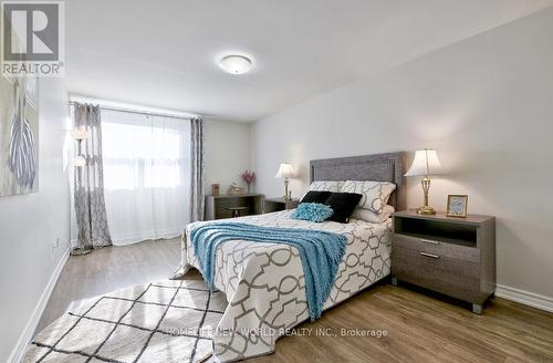 2004 - 3 Massey Square, Toronto, ON - Indoor Photo Showing Bedroom