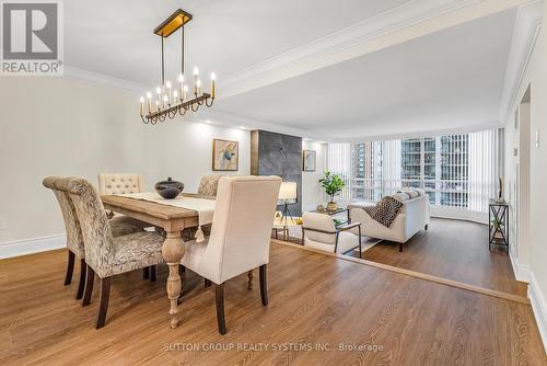 604 - 2170 Marine Drive, Oakville, ON - Indoor Photo Showing Dining Room