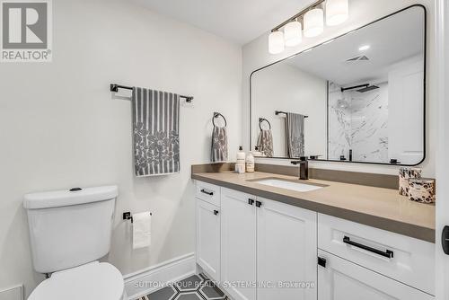 604 - 2170 Marine Drive, Oakville, ON - Indoor Photo Showing Bathroom