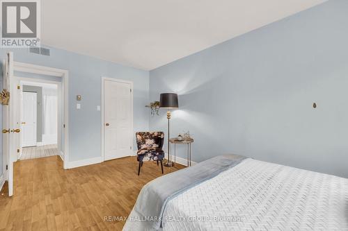 105 - 499 Sunnyside Avenue, Ottawa, ON - Indoor Photo Showing Bedroom