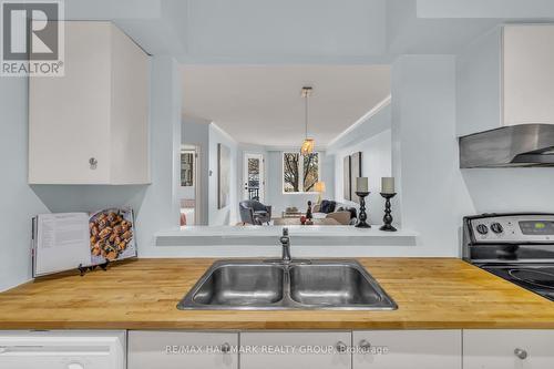 105 - 499 Sunnyside Avenue, Ottawa, ON - Indoor Photo Showing Kitchen With Double Sink