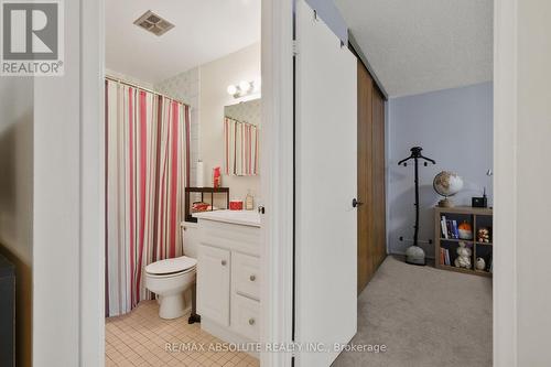 1805 - 1025 Richmond Road, Ottawa, ON - Indoor Photo Showing Bathroom