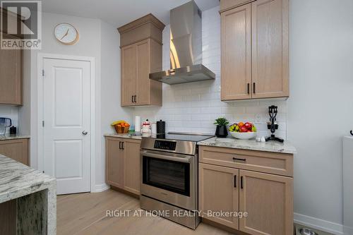 159 Boulonnais Grove, Ottawa, ON - Indoor Photo Showing Kitchen