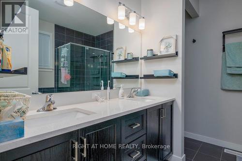 159 Boulonnais Grove, Ottawa, ON - Indoor Photo Showing Bathroom