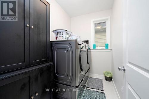 159 Boulonnais Grove, Ottawa, ON - Indoor Photo Showing Laundry Room