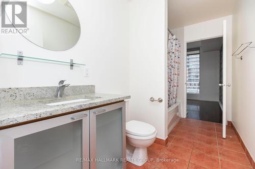 710 - 383 Cumberland Street, Ottawa, ON - Indoor Photo Showing Bathroom