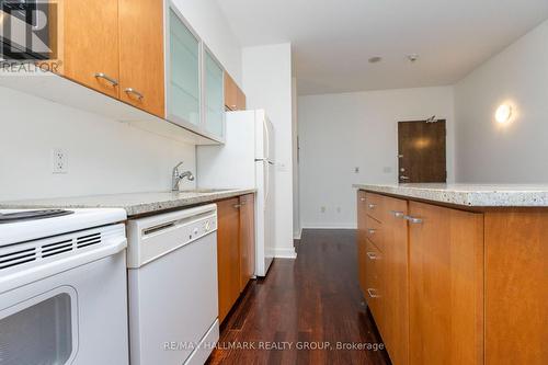 710 - 383 Cumberland Street, Ottawa, ON - Indoor Photo Showing Kitchen