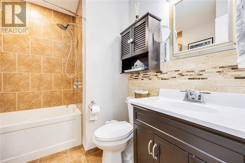 200 St Clair Boulevard Unit# 73, St Clair, ON - Indoor Photo Showing Bathroom