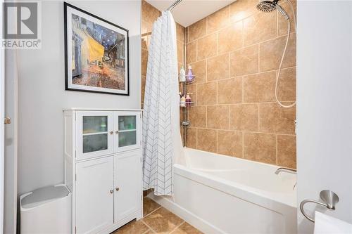 200 St Clair Boulevard Unit# 73, St Clair, ON - Indoor Photo Showing Bathroom