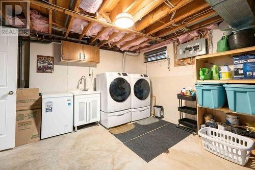 200 St Clair Boulevard Unit# 73, St Clair, ON - Indoor Photo Showing Laundry Room